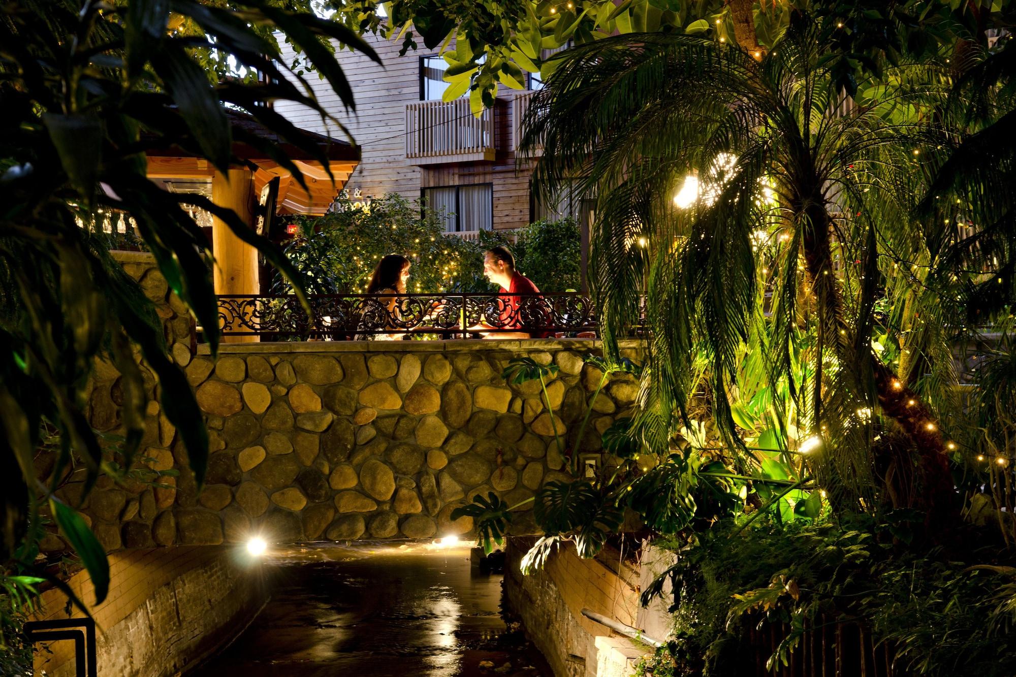 Prestige Vernon Lodge Εξωτερικό φωτογραφία